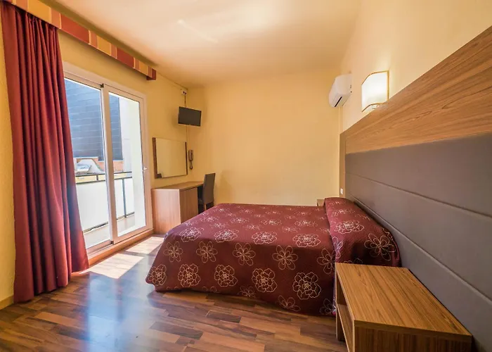 Golden Hotel 3*