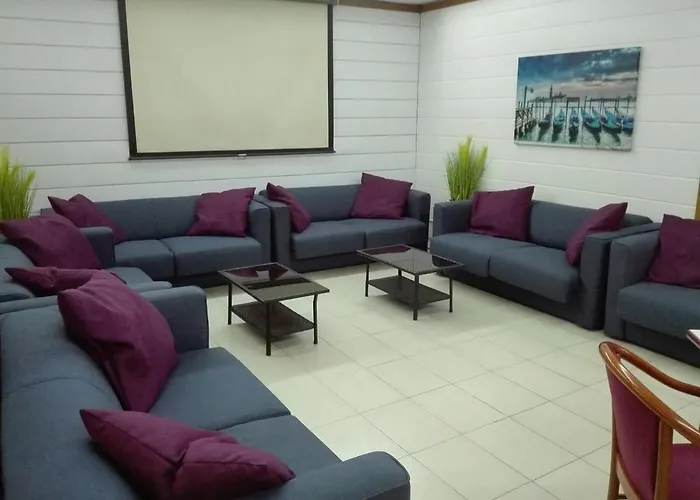 Golden Hotel 3*