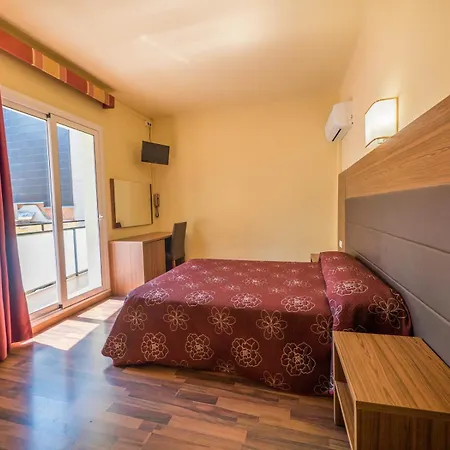 Golden Hotel 3*